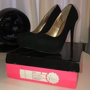 Black Suede Platform Pumps